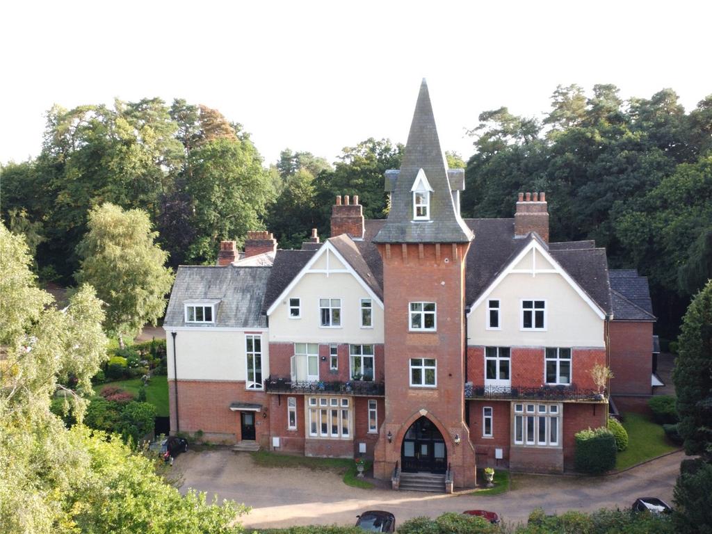 The Knoll, Heath Lane, Aspley Heath, Bedfordshire, MK17 2 bed apartment