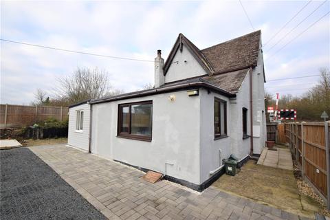 3 bedroom detached house to rent - Station Road, White Notley, CM8