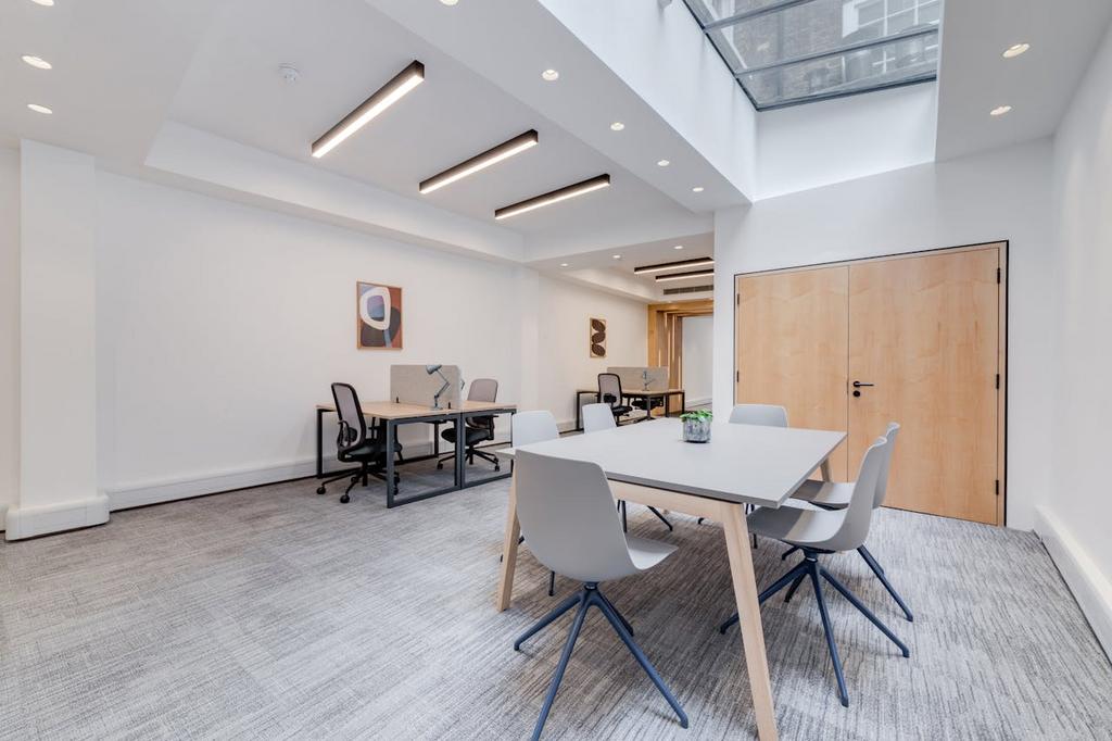 OFFICE 6.jpg