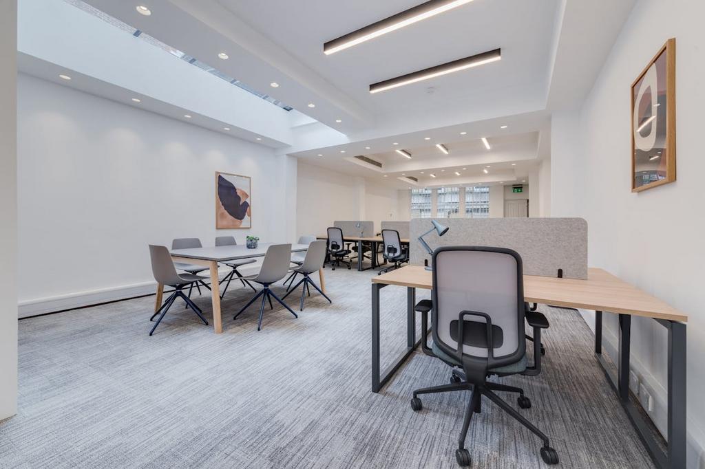 OFFICE 2.jpg