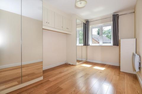 2 bedroom flat for sale, Rickmansworth,  Hertfordshire,  WD3