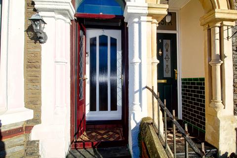 3 Heol Y Pentre, Pentyrch, Cardiff, CF15 9QD