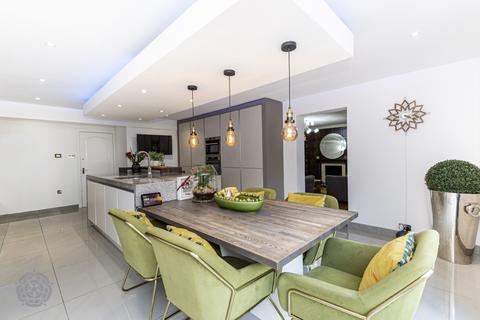 undefined, Ringley Road, Whitefield, Manchester, Greater Manchester, M45 7LL