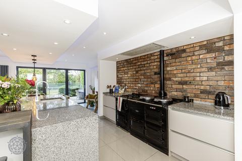 undefined, Ringley Road, Whitefield, Manchester, Greater Manchester, M45 7LL