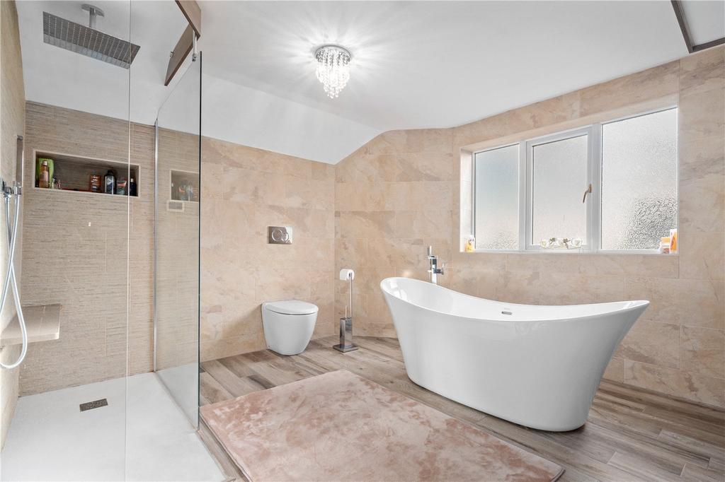 Main Bathroom