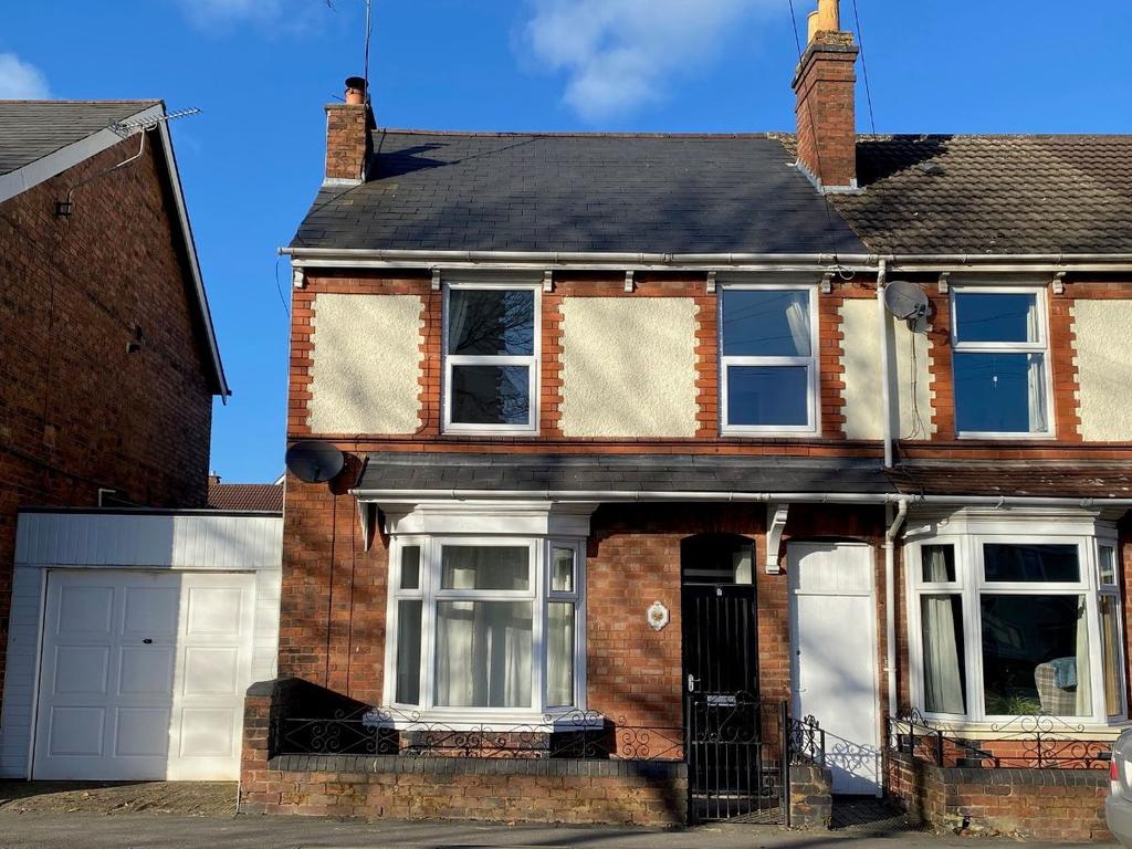 Graiseley Lane, Wednesfield WV11 3 bed terraced house £975 pcm (£225 pw)