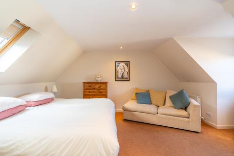 1 Cameron Walk, Buttelton, PH13 9NN
