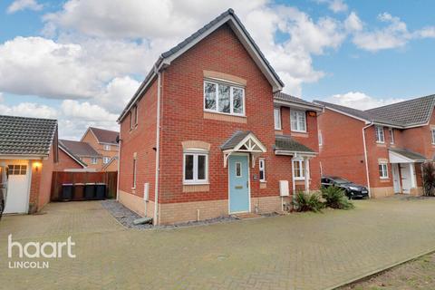 2 bedroom semi-detached house for sale, Remus Court, North Hykeham