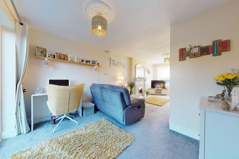 66 Cavendish Drive, Northampton, NN3 3HL