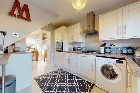66 Cavendish Drive, Northampton, NN3 3HL