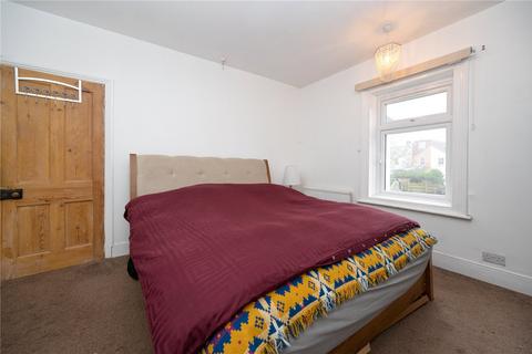 118 Brampton Road, St Albans, AL1 4PY