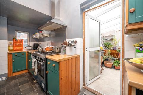 118 Brampton Road, St Albans, AL1 4PY