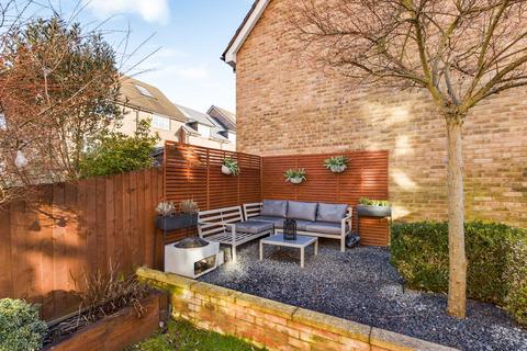 8 Fuggle Drive, Aylesbury, HP21 9AY