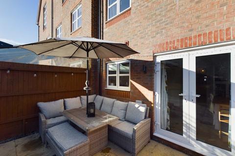 8 Fuggle Drive, Aylesbury, HP21 9AY