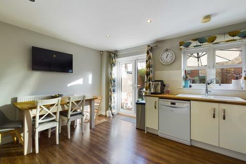 8 Fuggle Drive, Aylesbury, HP21 9AY