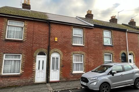 2 bedroom terraced house to rent, Hunnyhill, Newport, Isle Of Wight, PO30