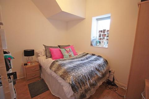 3 bedroom flat to rent - Deuchar Street, Newcastle Upon Tyne