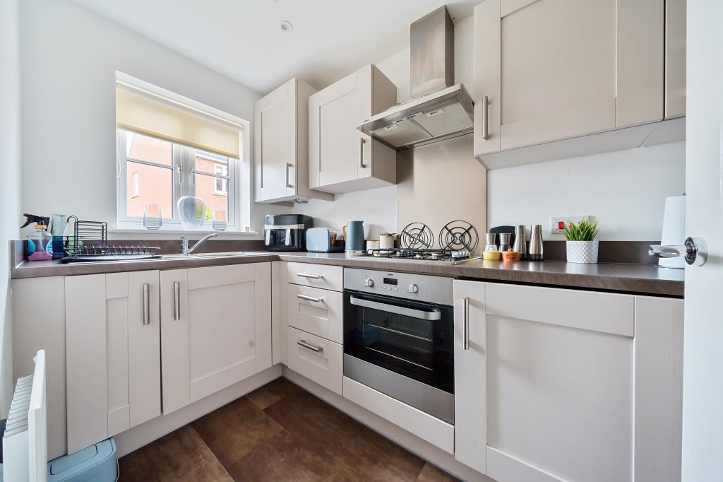 Banbury, Oxfordshire, OX16 2 bed semidetached house to rent £1,350