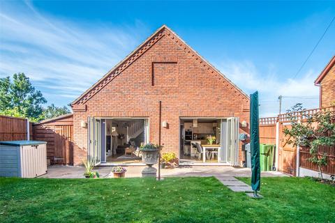 239 Worcester Road, Stoke Heath, Bromsgrove, B61 7JA