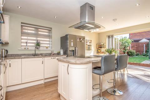 239 Worcester Road, Stoke Heath, Bromsgrove, B61 7JA