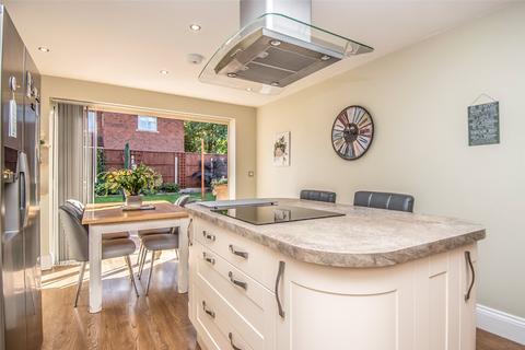 239 Worcester Road, Stoke Heath, Bromsgrove, B61 7JA