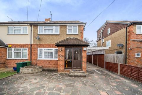31 Rex Avenue, Ashford, TW15 2DA