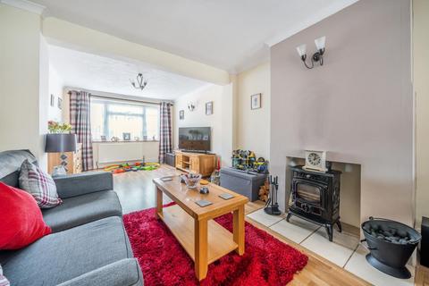 31 Rex Avenue, Ashford, TW15 2DA