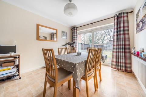 31 Rex Avenue, Ashford, TW15 2DA