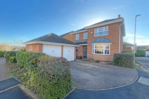4 bedroom detached house for sale - Wilkie Close, Kettering, NN15 7RD