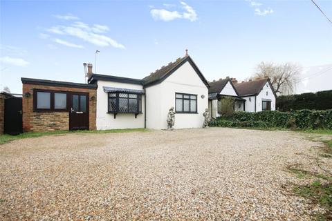 3 bedroom bungalow for sale - Upper Park Road, Wickford, Essex, SS12