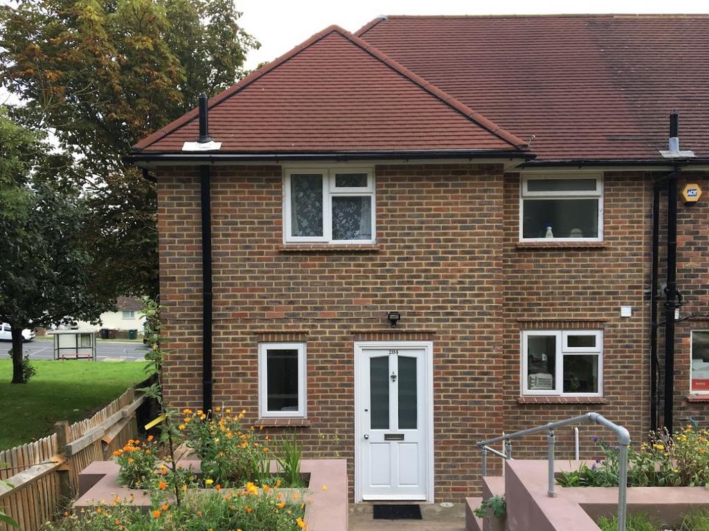 Saunders Hill, Coldean 5 bed property £2,925 pcm (£675 pw)
