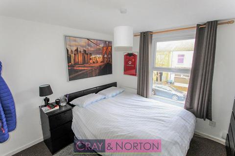 15 Elmers Road, London, SE25 5DS