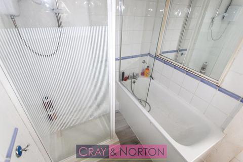 15 Elmers Road, London, SE25 5DS