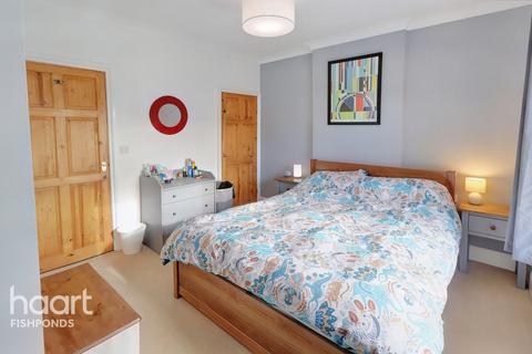 6 Counterpool Road, Bristol, BS15 8DQ