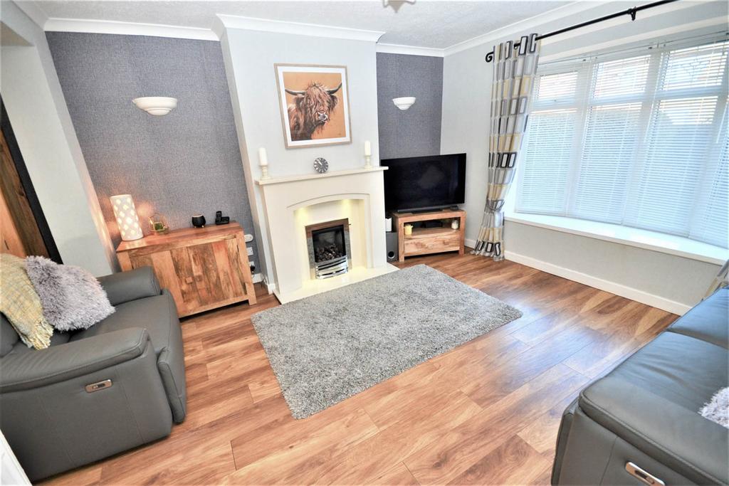 Westhope Road, South Shields 3 bed semidetached house £200,000