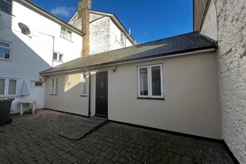 1 bedroom bungalow to rent, 33 High Street, Mildenhall, Suffolk, IP28