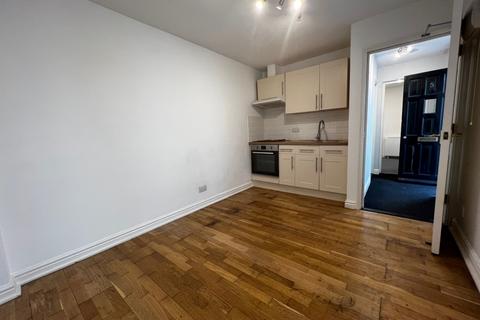 1 bedroom bungalow to rent, 33 High Street, Mildenhall, Suffolk, IP28