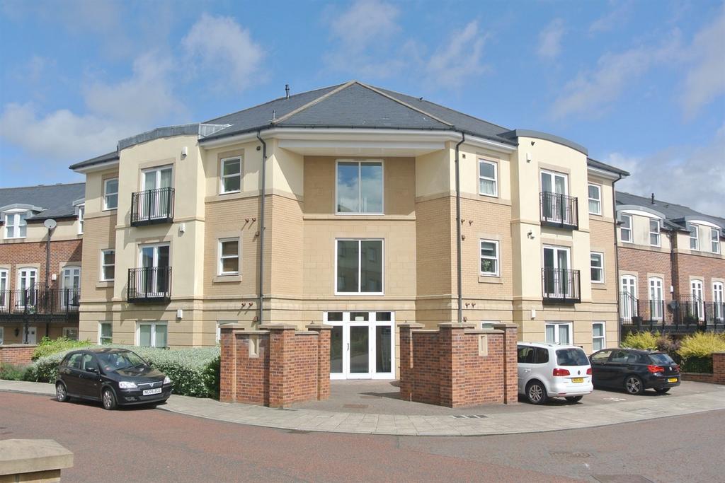 Grove Park Crescent, Gosforth, Newcastle Upon Tyne 2 bed flat £1,200