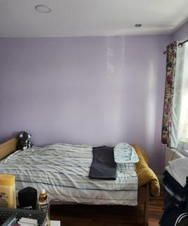 1 bedroom apartment to rent - House share, Mossford Lane, Ilford, Greater London, IG6 2JA