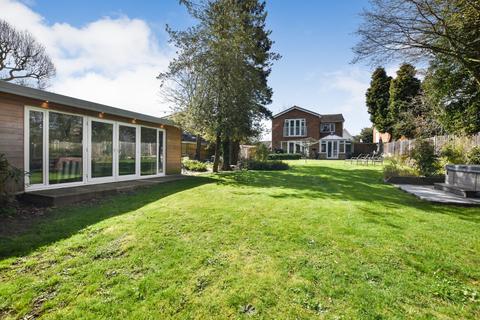 43 Willow Crescent, Hatfield Peverel, Chelmsford, CM3 2LJ