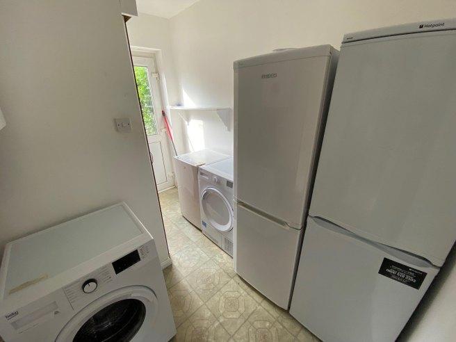 Hillside-avenue-ct2-8ez-946051