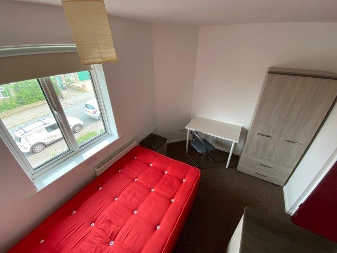 Hillside-avenue-ct2-8ez-946042