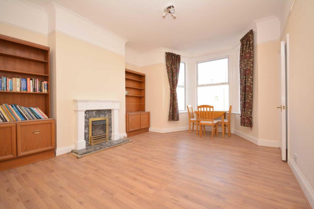 Sweyn Road, Margate, Cliftonville 2 bed flat £182,500