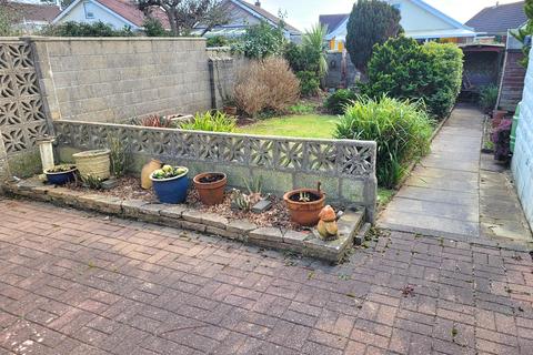 29 Rockfields, Porthcawl, CF36 3NS