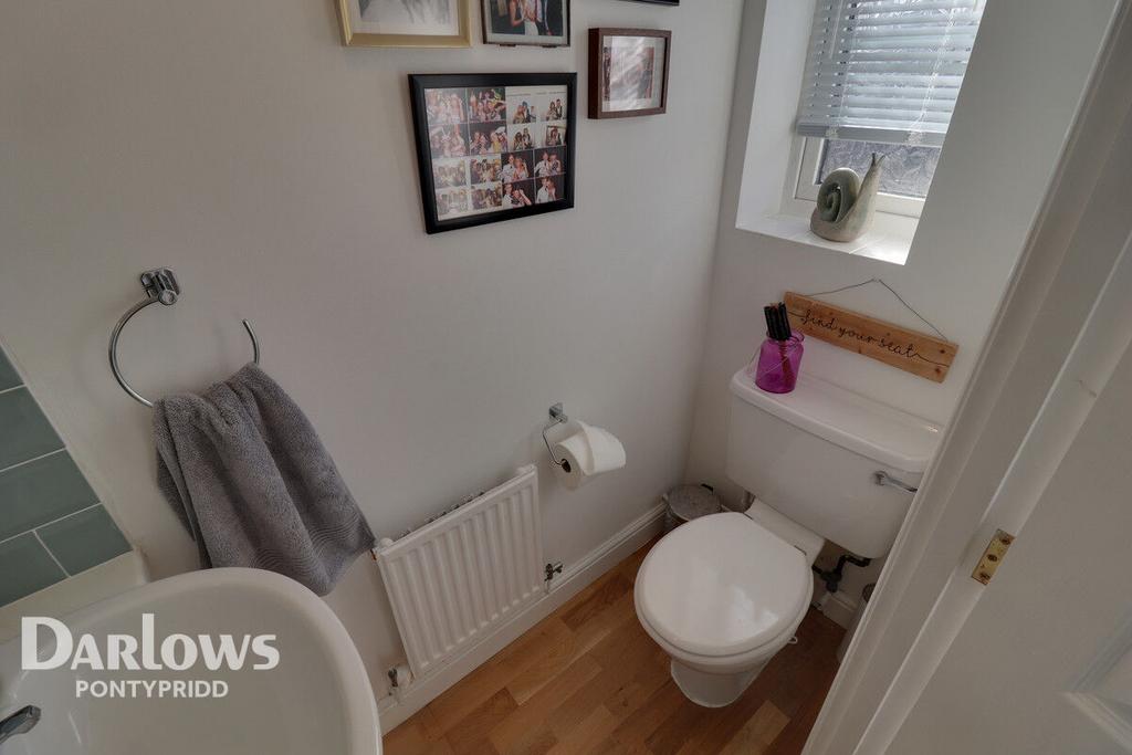 Acorn Grove, Pontypridd 3 bed detached house for sale £270,000