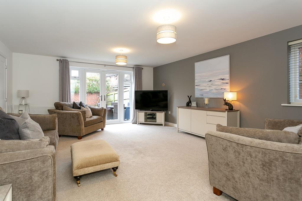 Chestnut Drive, Knaresborough, HG5 5 bed detached house £699,999