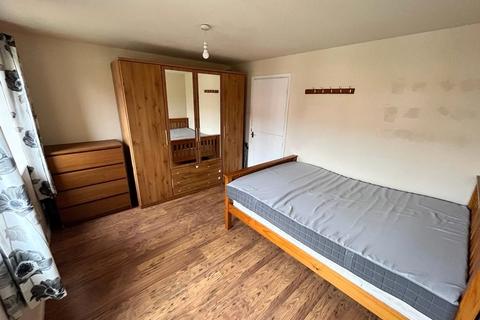1 bedroom apartment to rent, Dehavilland Close, Northolt, Greater London, UB5