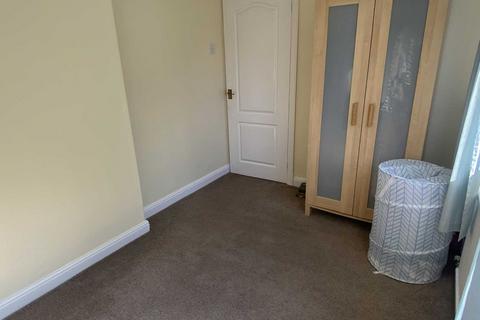 13 Edge Hill Road, Royton, Oldham, OL2 6BL