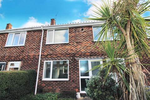 3 bedroom semi-detached house to rent, Longlands Road, Beeston