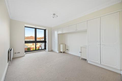 2 bedroom apartment to rent - Carlton Place, Northwood, Middlesex, HA6